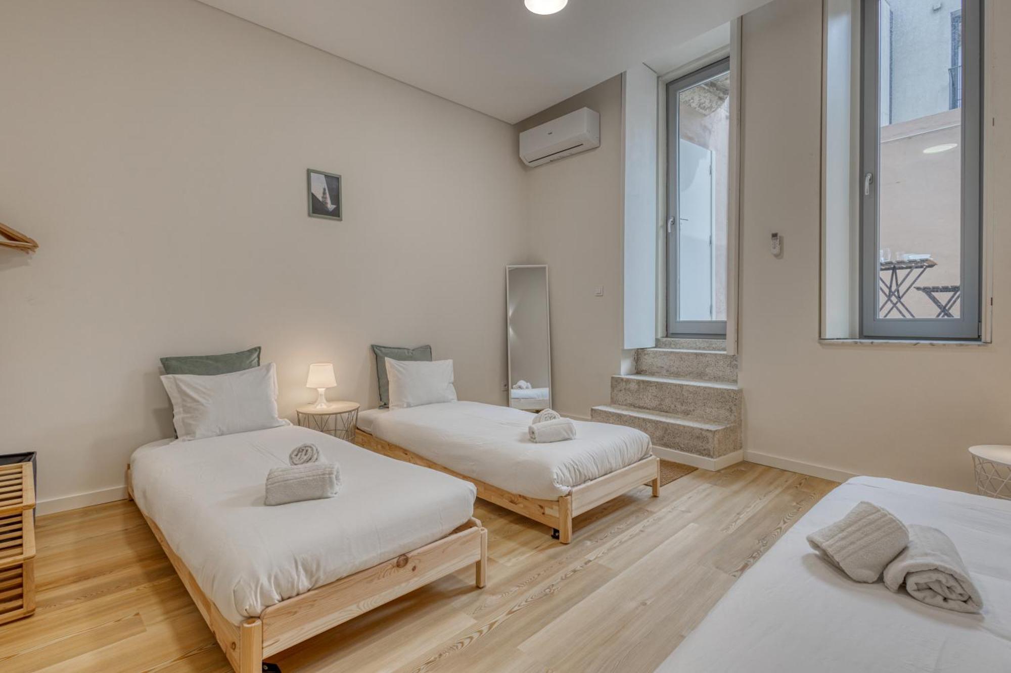 Oporto Guest Casa Dos Clerigos Apartment ภายนอก รูปภาพ